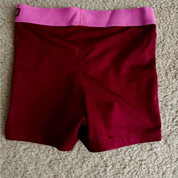 Nike Pro Women's Shorts Trio - Red, Black, Olive - Picture 9 of 10